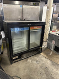 TRUE GDM-41SL-48-HC 2 DOOR SLIDING GLASS REFRIGERATOR COOLER USED MERCHANDISER