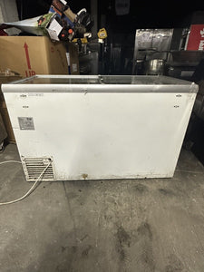 Derby 51” commercial ice cream chest freezer used